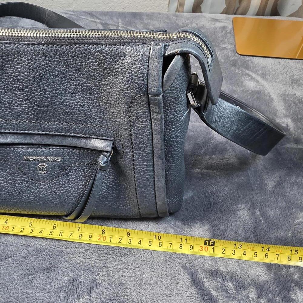 Michael Kors Carine Crossbody Pebbled Black Leather - Picture 4 of 14